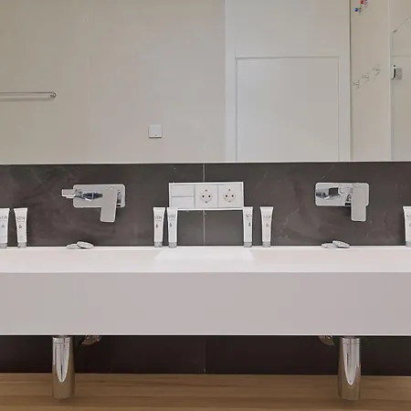Vivi Homes - Aura Pool, Sauna, Spa, Gym & Sea View Apartment Torremolinos