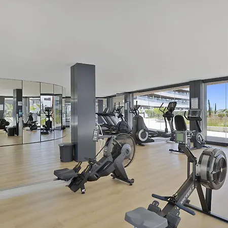 Apartment Vivi Homes - Aura Pool, Sauna, Spa, Gym & Sea View *