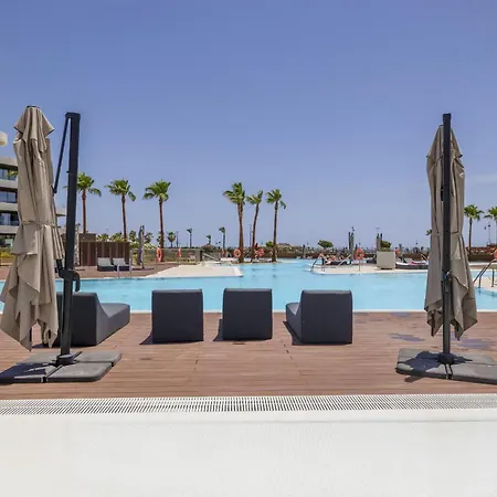 Vivi Homes - Aura Pool, Sauna, Spa, Gym & Sea View *