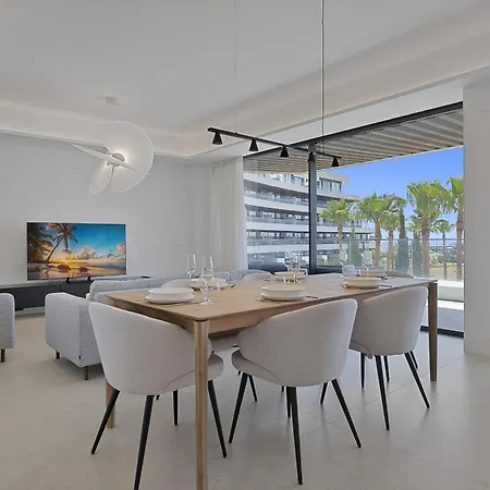 Vivi Homes - Aura Pool, Sauna, Spa, Gym & Sea View * Torremolinos